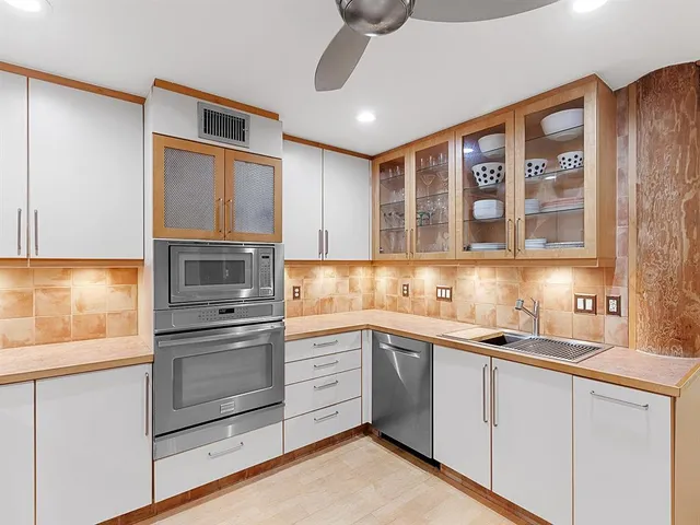 $1,498,000 | 2613 Temple Street, Sarasota, FL 34239