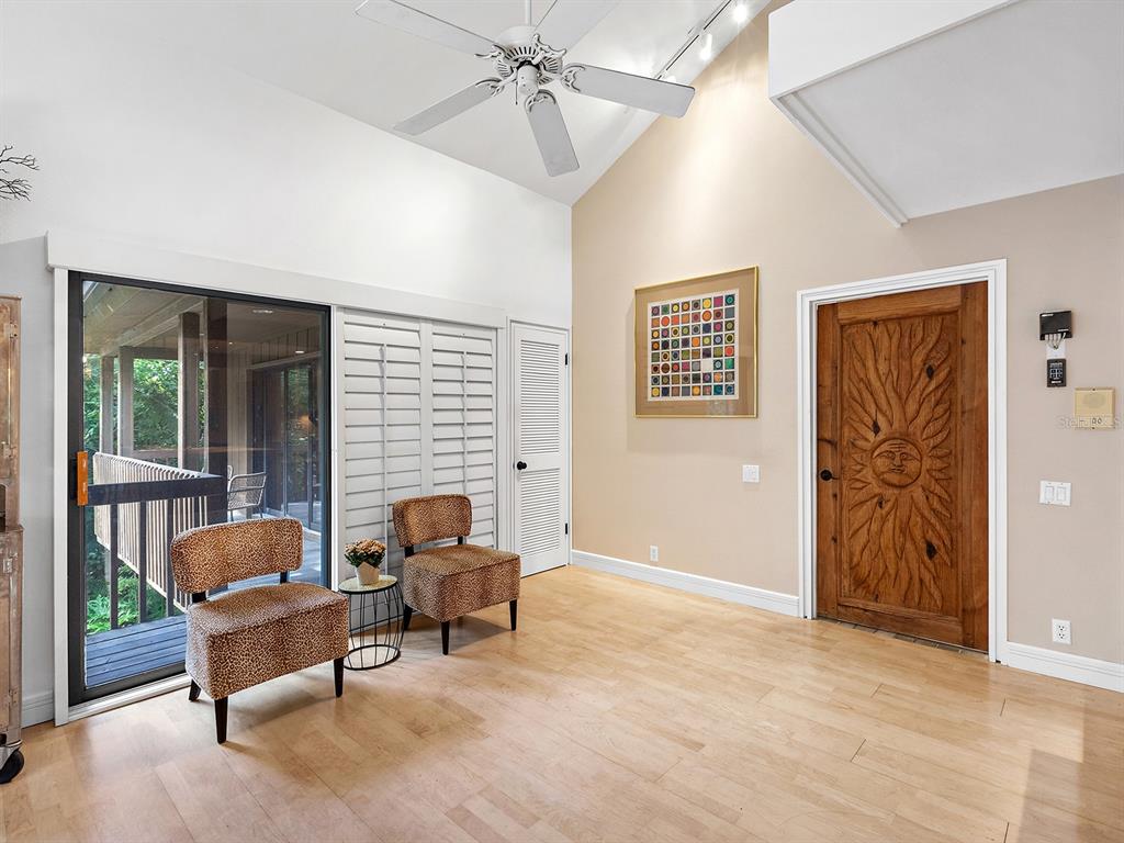 2613 Temple Street Sarasota, FL 34239 - Photo 20 of 54