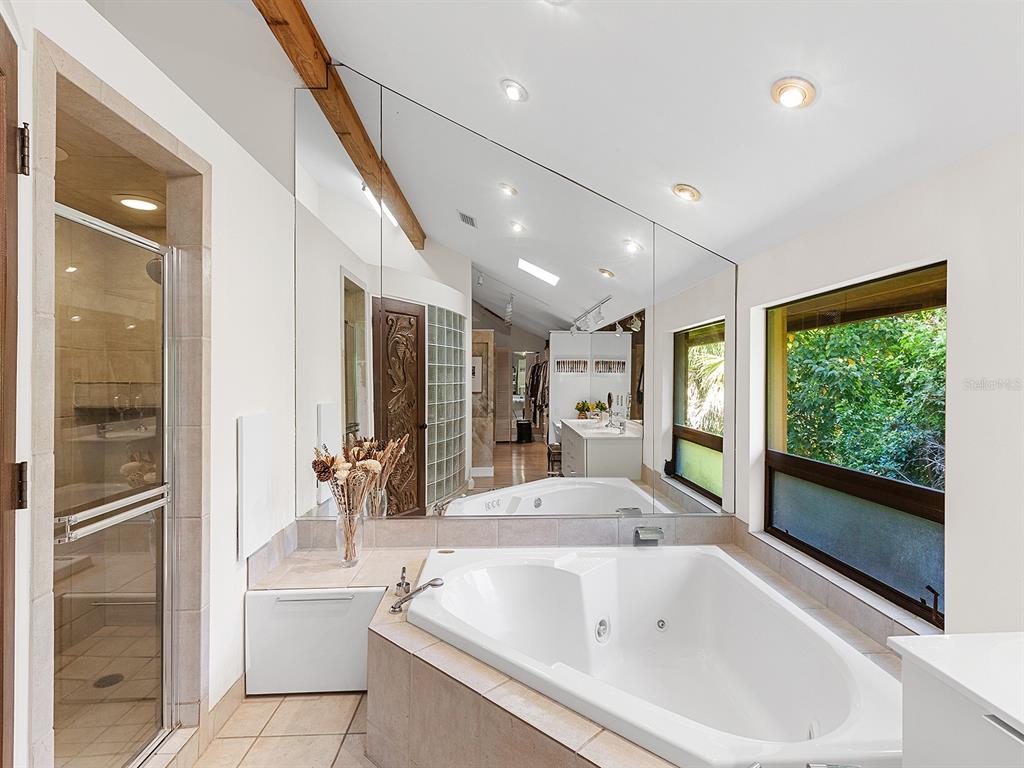 2613 Temple Street Sarasota, FL 34239 - Photo 40 of 54