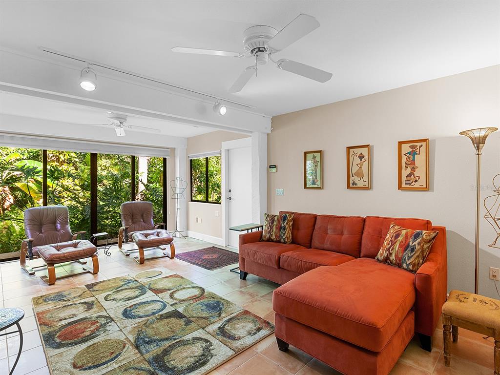 2613 Temple Street Sarasota, FL 34239 - Photo 43 of 54