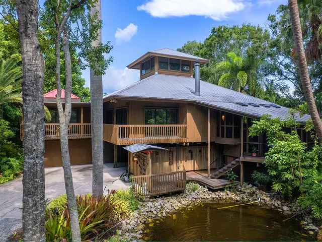 $1,498,000 | 2613 Temple Street, Sarasota, FL 34239