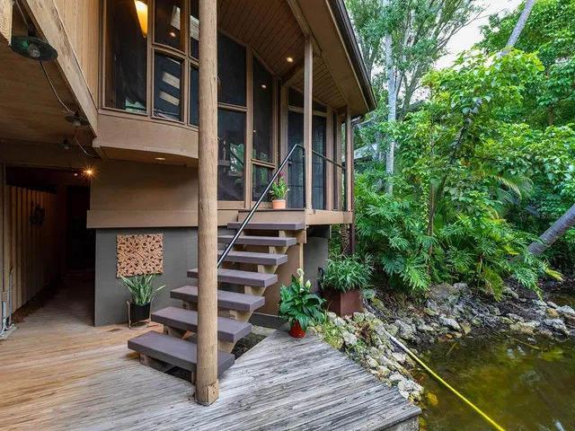 $1,498,000 | 2613 Temple Street, Sarasota, FL 34239