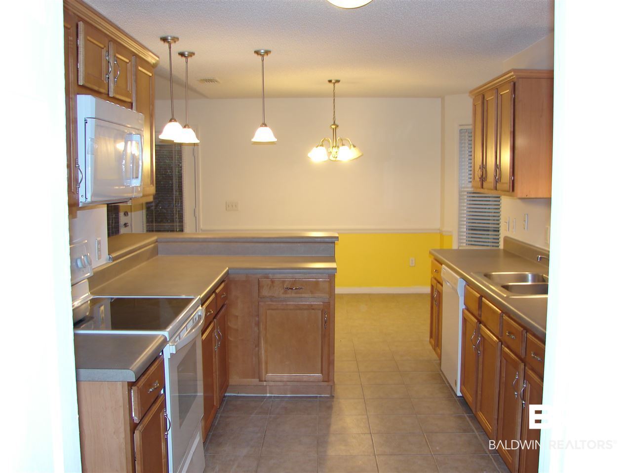 22727 Respite Lane Foley, AL 36535 - Photo 12 of 27 Kitchen