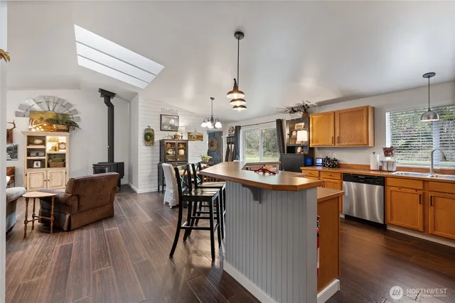 $799,000 | 47655 138th Avenue East, Eatonville, WA 98328