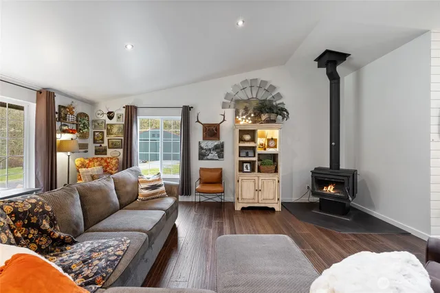 $799,000 | 47655 138th Avenue East, Eatonville, WA 98328