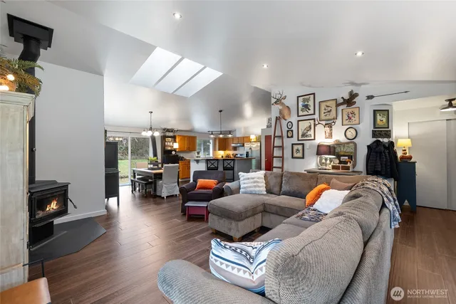 $799,000 | 47655 138th Avenue East, Eatonville, WA 98328