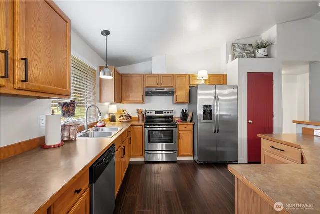 $799,000 | 47655 138th Avenue East, Eatonville, WA 98328