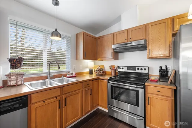 $799,000 | 47655 138th Avenue East, Eatonville, WA 98328