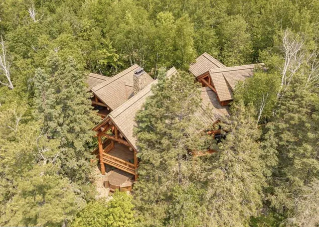 $9,750,000 | 7481 Stone Ridge Road, Orr, MN 55771