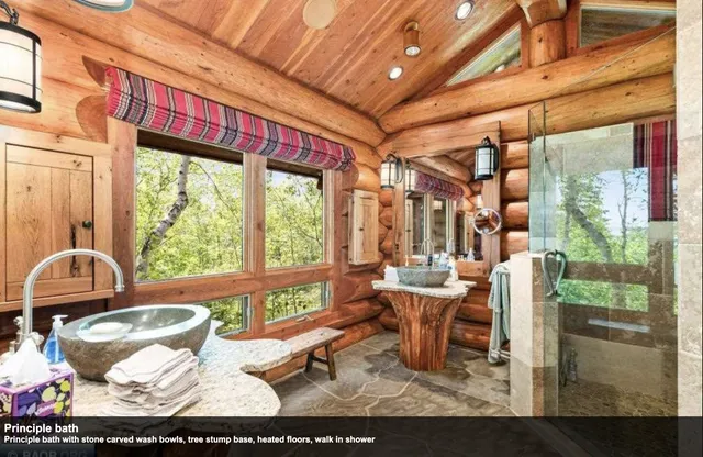 $9,750,000 | 7481 Stone Ridge Road, Orr, MN 55771