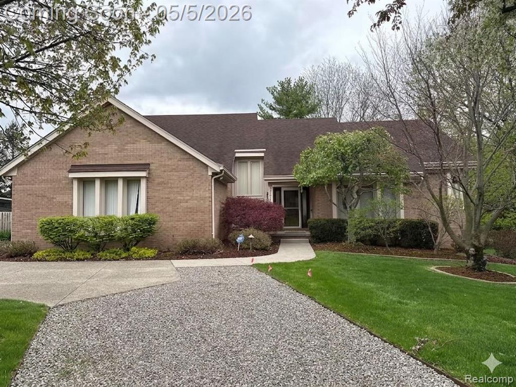 33813 York Ridge Street Farmington, MI 48331 - Photo 1 of 1
