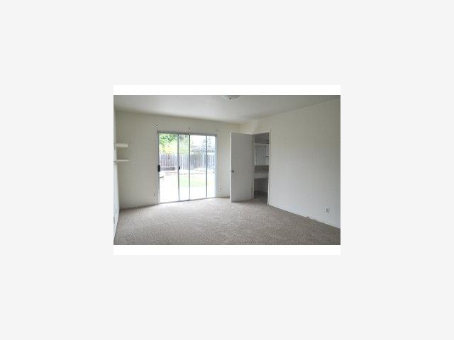 112 Calabasas Road Watsonville, CA 95076 - Photo 4 of 6 Gallery Image 4