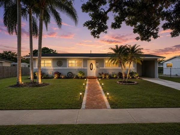 $619,000 | 1029 West Country Club Circle, Plantation, FL 33317
