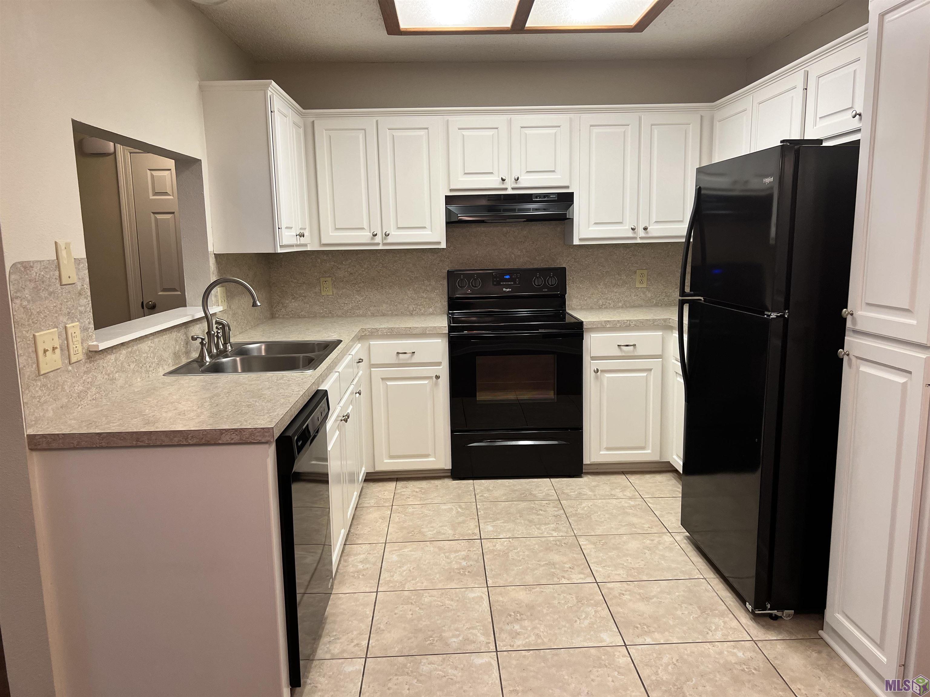 2054 Maple Ridge Avenue Baton Rouge, LA 70816 - Photo 4 of 10 Gallery Image 4