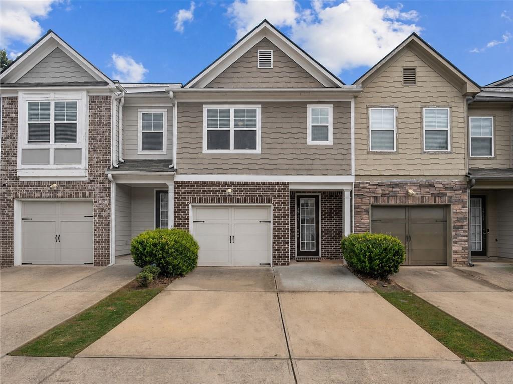 2715 Avanti Way Decatur, GA 30035 - Photo 2 of 33 Gallery Image 2