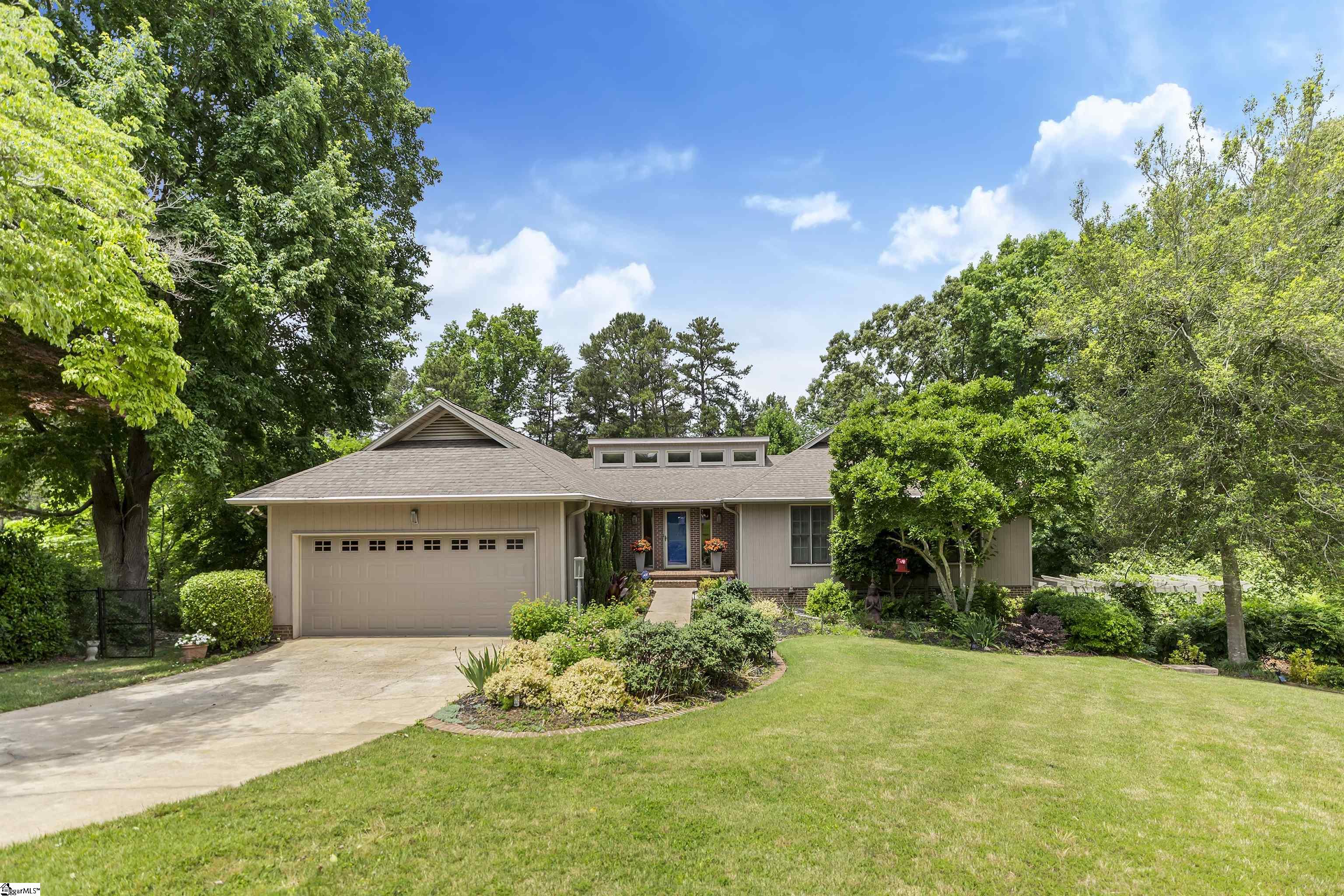 1049 Cove Circle Anderson, SC 29626 - Photo 1 of 30 Gallery Image 1