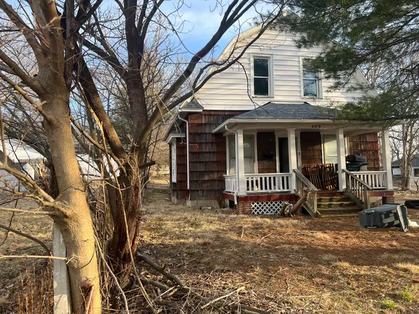 $15,900 | 809 West Columbia Street, Danville, IL 61832