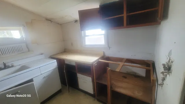 $24,900 | 809 West Columbia Street, Danville, IL 61832