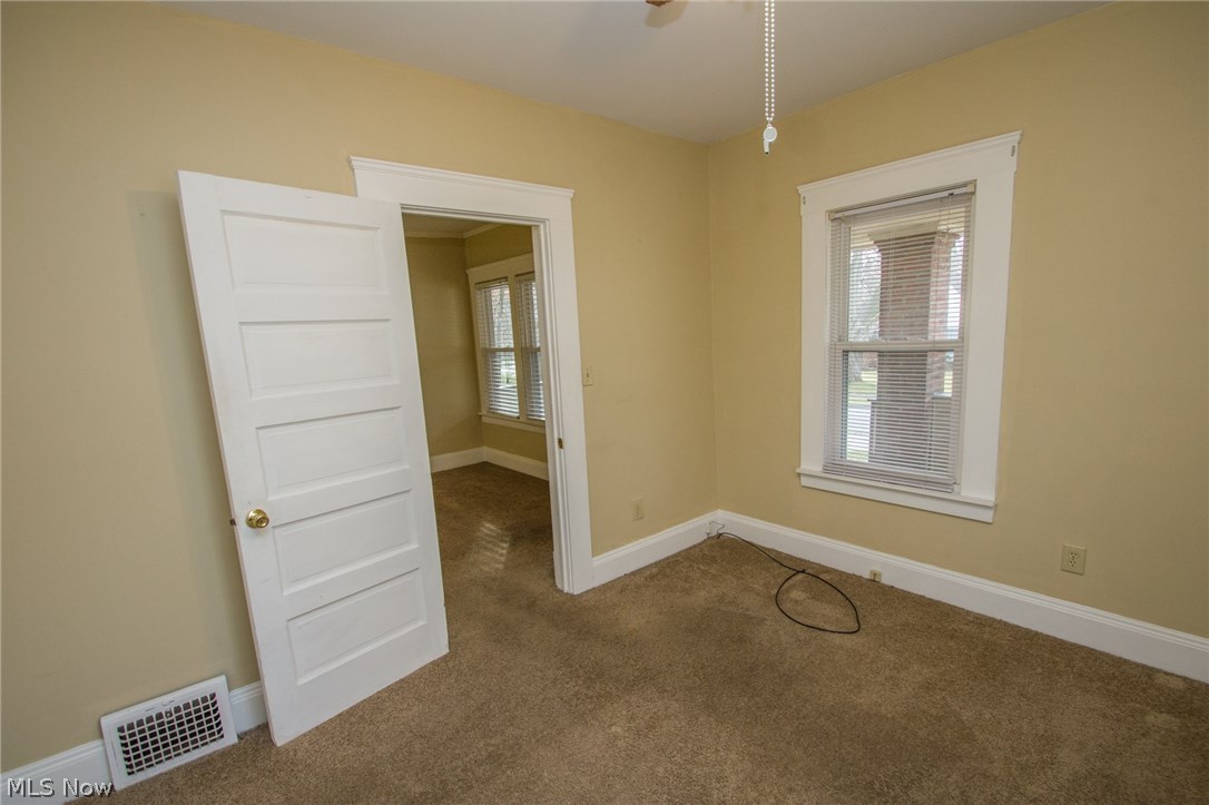 1605 Sheffield Road Cleveland, OH 44121 - Photo 13 of 18