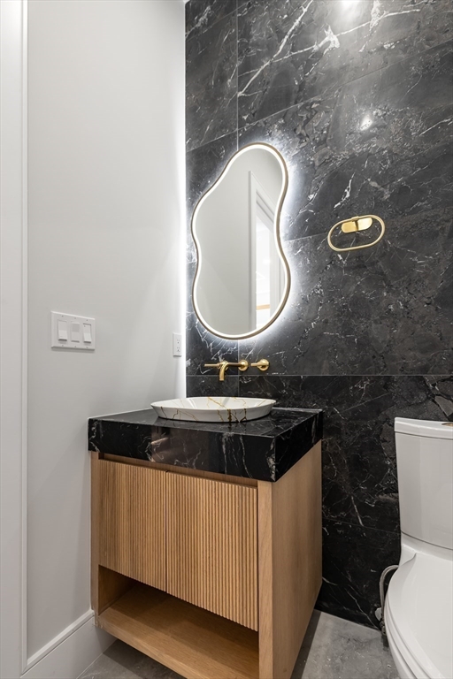 108 Woodbine Circle Needham, MA 02494 - Photo 34 of 40