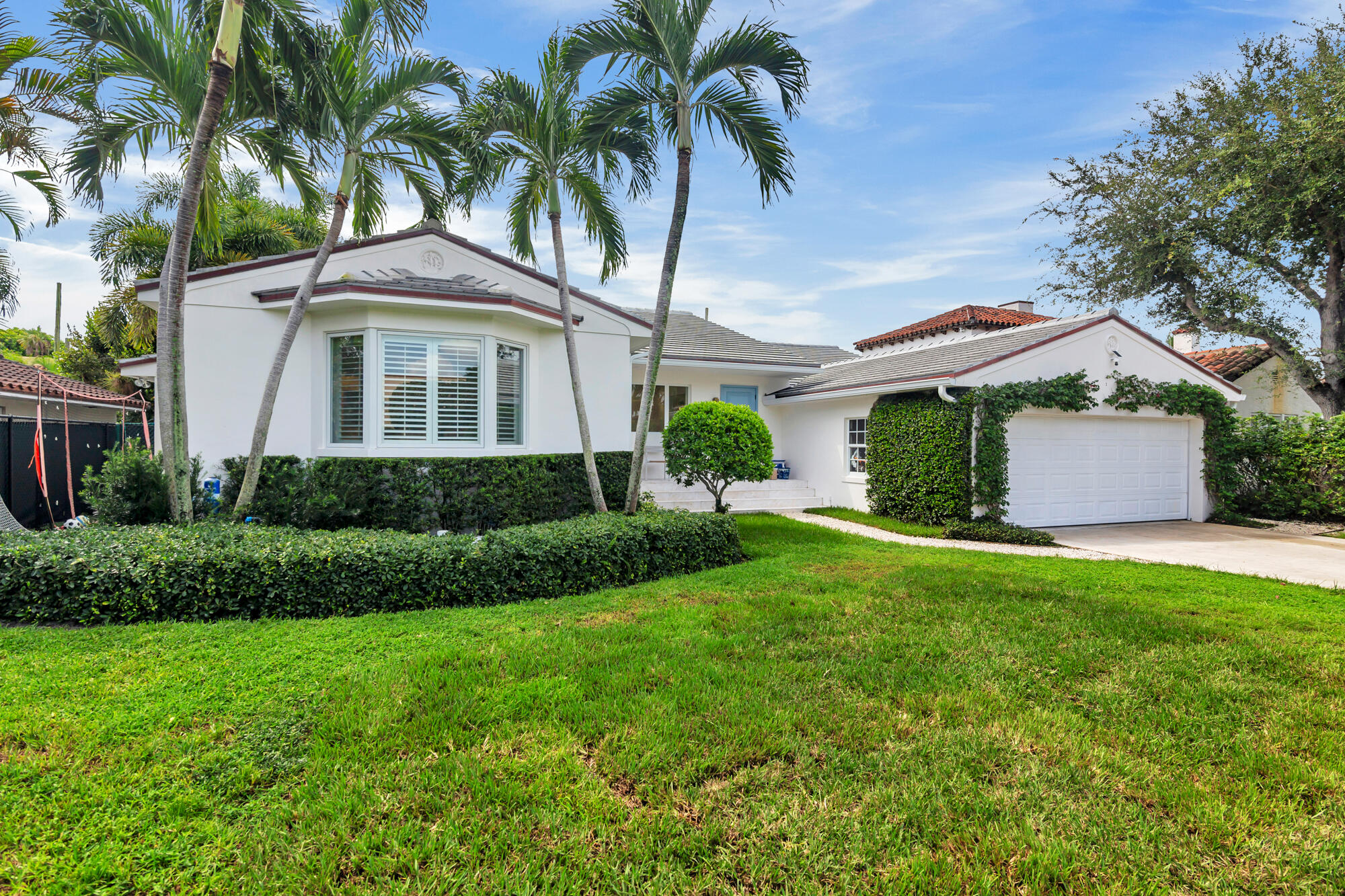 250 Murray Road West Palm Beach, FL 33405 - Photo 3 of 46 Front