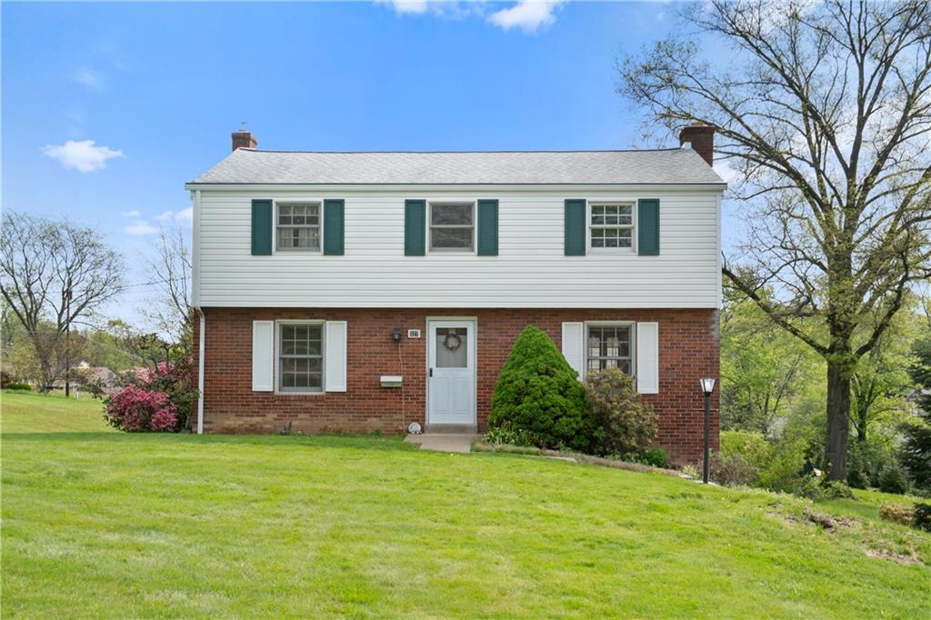 327 Pinehaven Drive Pittsburgh, PA 15241 - Photo 1 of 32 Gallery Image 1