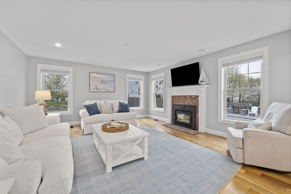19 Pauline Road Marshfield, MA 02050 - Photo 11 of 42
