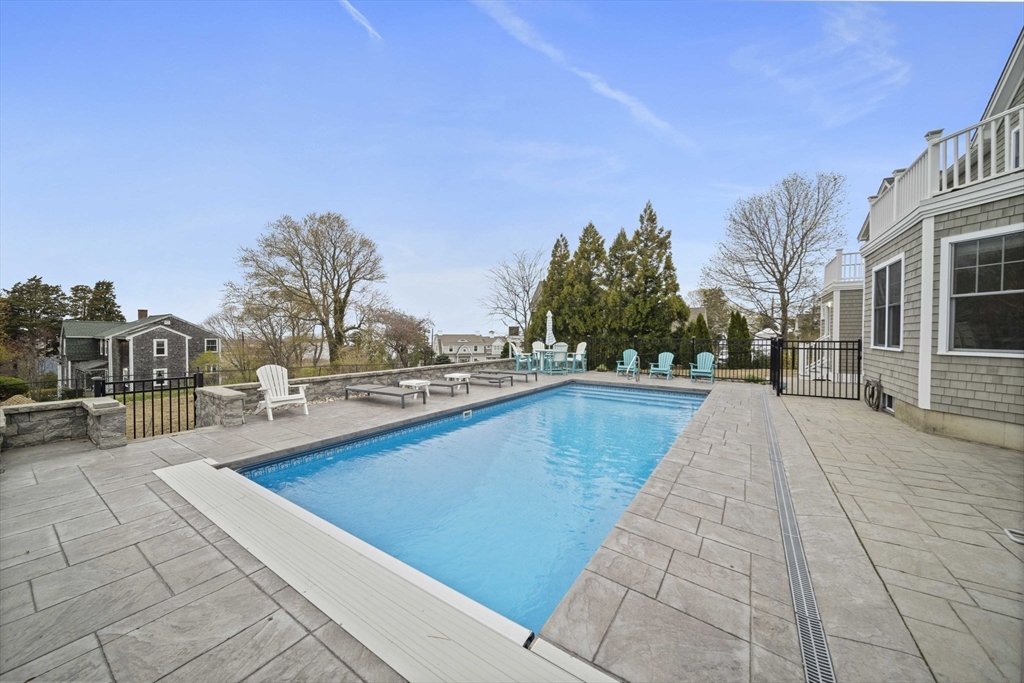 19 Pauline Road Marshfield, MA 02050 - Photo 37 of 42