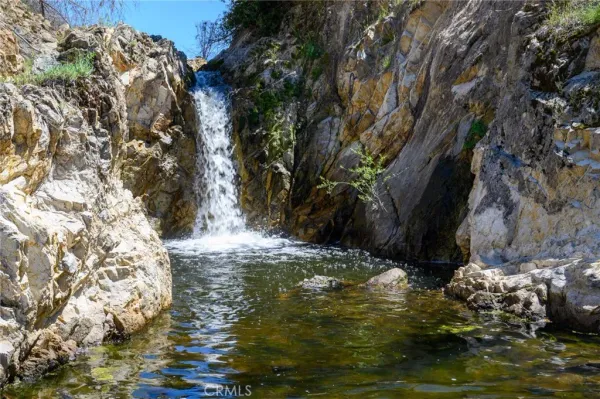 $1,499,000 | 2 Huer Huero Road, Creston, CA 93432