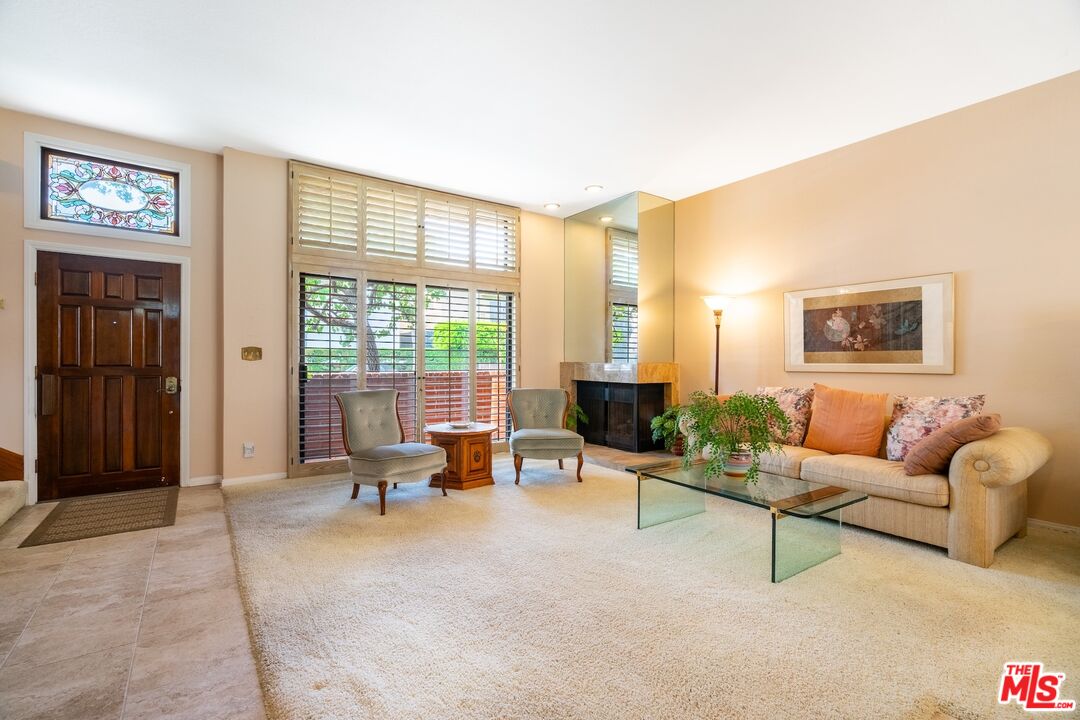 802 3rd Street, Unit B Santa Monica, CA 90403 - Photo 7 of 34