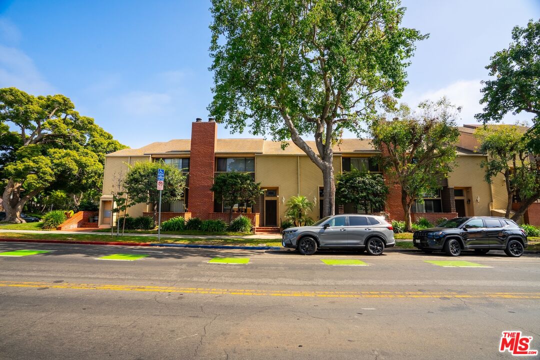 802 3rd Street, Unit B Santa Monica, CA 90403 - Photo 9 of 34