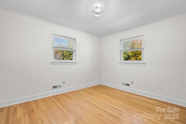 $249,900 | 831 21st St Drive Southeast, Hickory, NC 28602