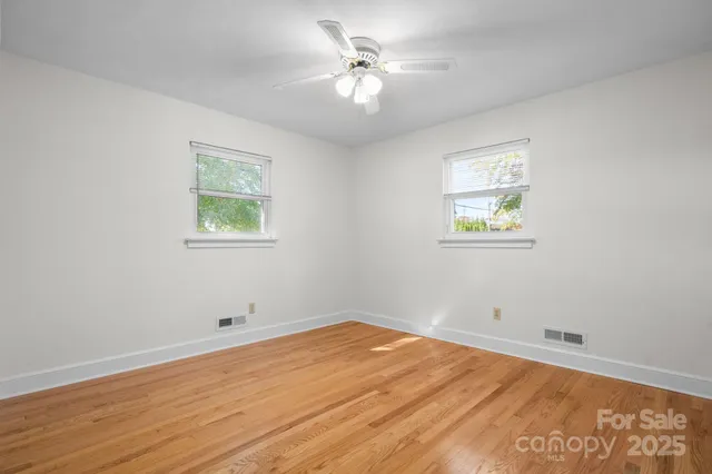 $249,900 | 831 21st St Drive Southeast, Hickory, NC 28602