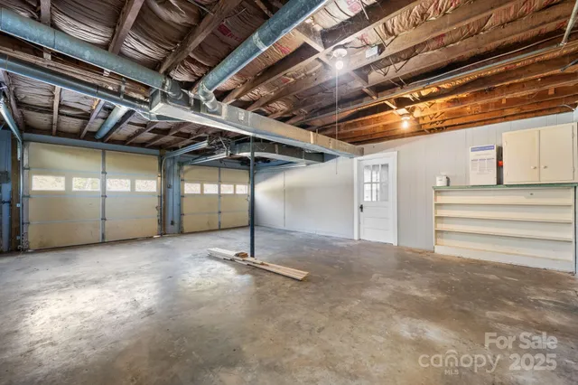 $249,900 | 831 21st St Drive Southeast, Hickory, NC 28602