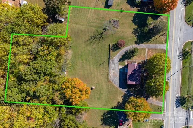 $249,900 | 831 21st St Drive Southeast, Hickory, NC 28602