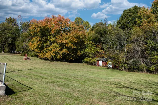 $249,900 | 831 21st St Drive Southeast, Hickory, NC 28602