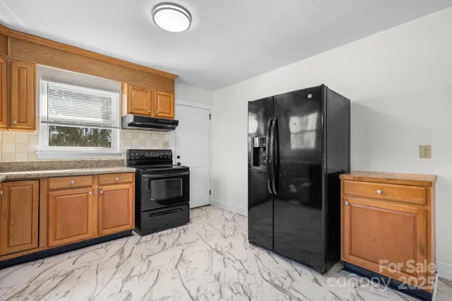 $249,900 | 831 21st St Drive Southeast, Hickory, NC 28602