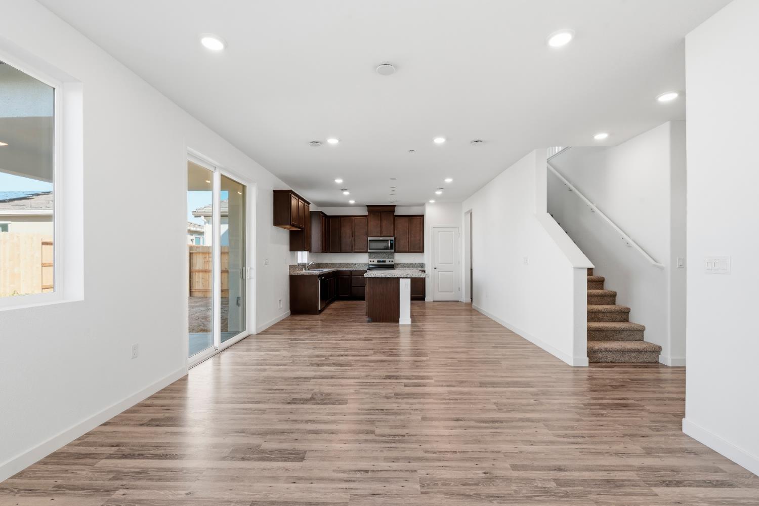 7073 Star Rise Way Roseville, CA 95747 - Photo 9 of 25