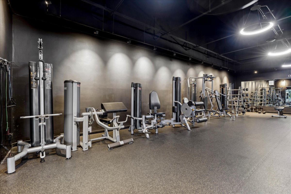 5415 North Sheridan Road, Unit 5409 Chicago, IL 60640 - Photo 22 of 33