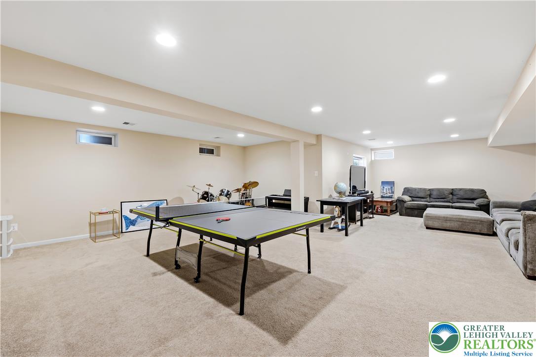 130 Lower Way Road Easton, PA 18045 - Photo 46 of 56 a living room with furniture a table tennis table