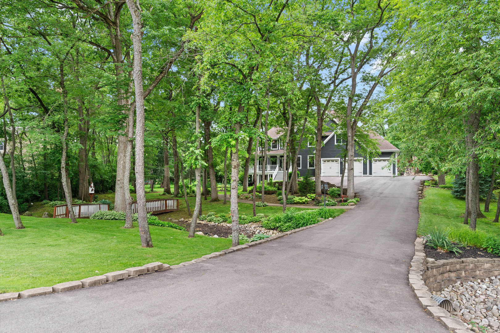 3711 Overland Road Crystal Lake, IL 60012 - Photo 2 of 81 Gallery Image 2