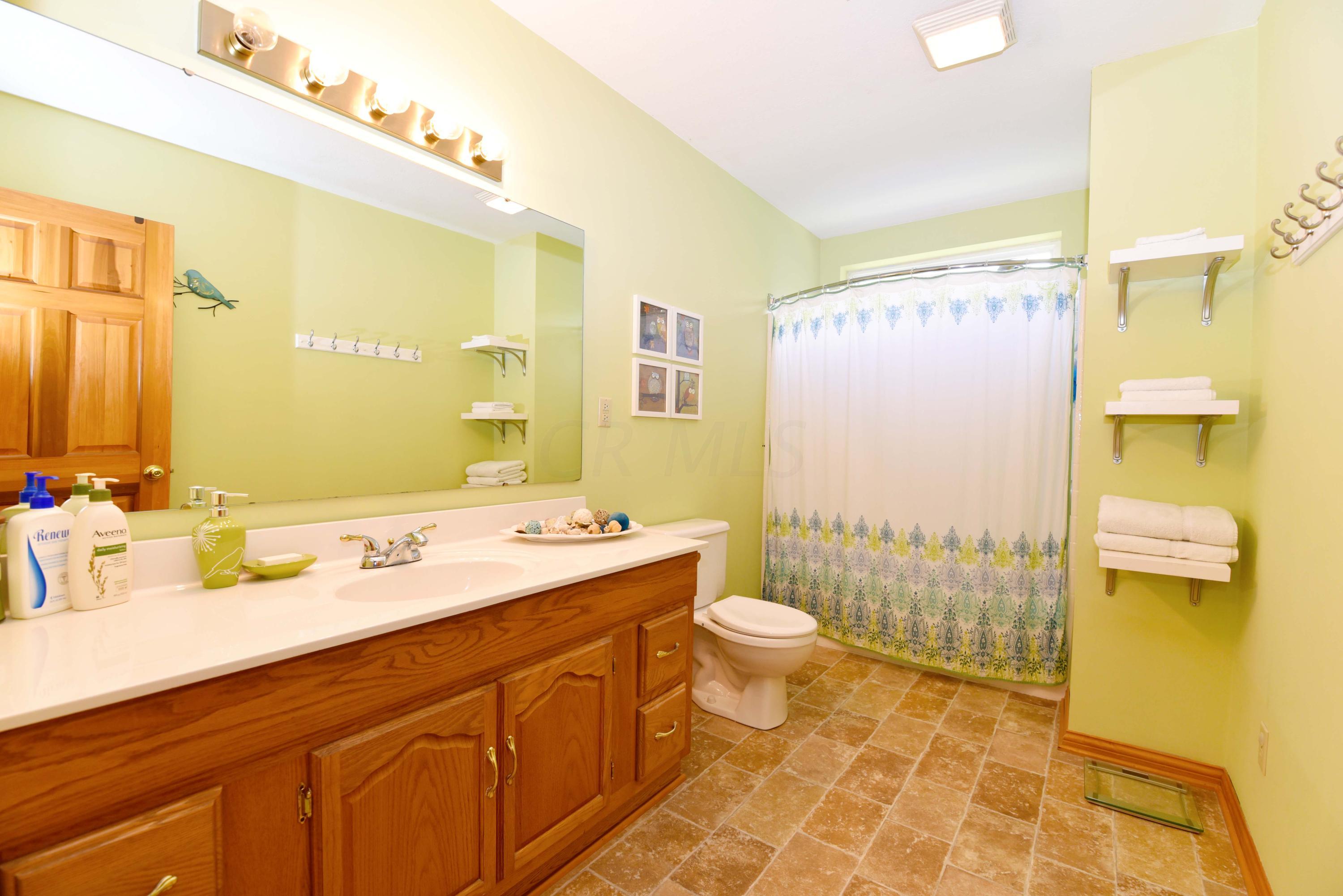 4628 Pickerington Road Carroll, OH 43112 - Photo 26 of 36 Gallery Image 26