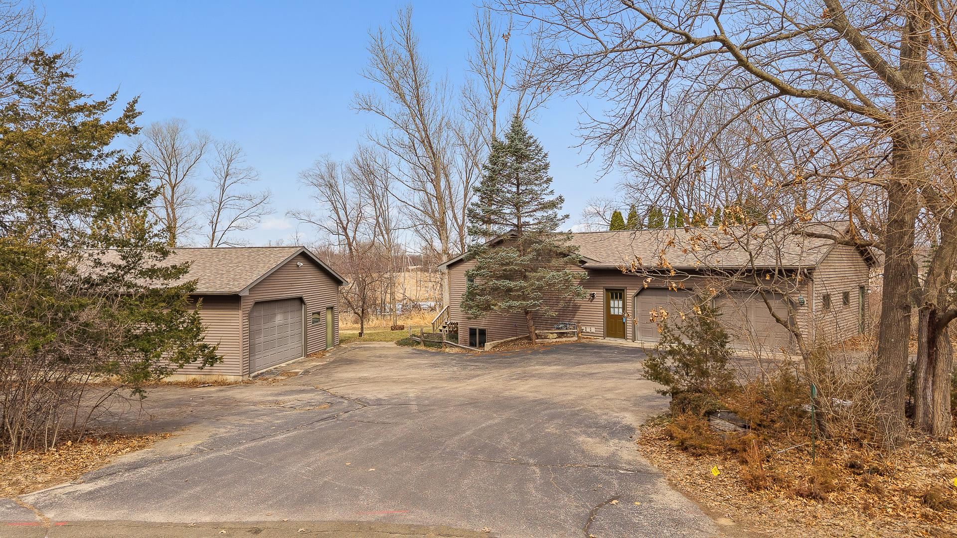 N6333 Suburban Heights Road Pardeeville, WI 53954 - Photo 2 of 42