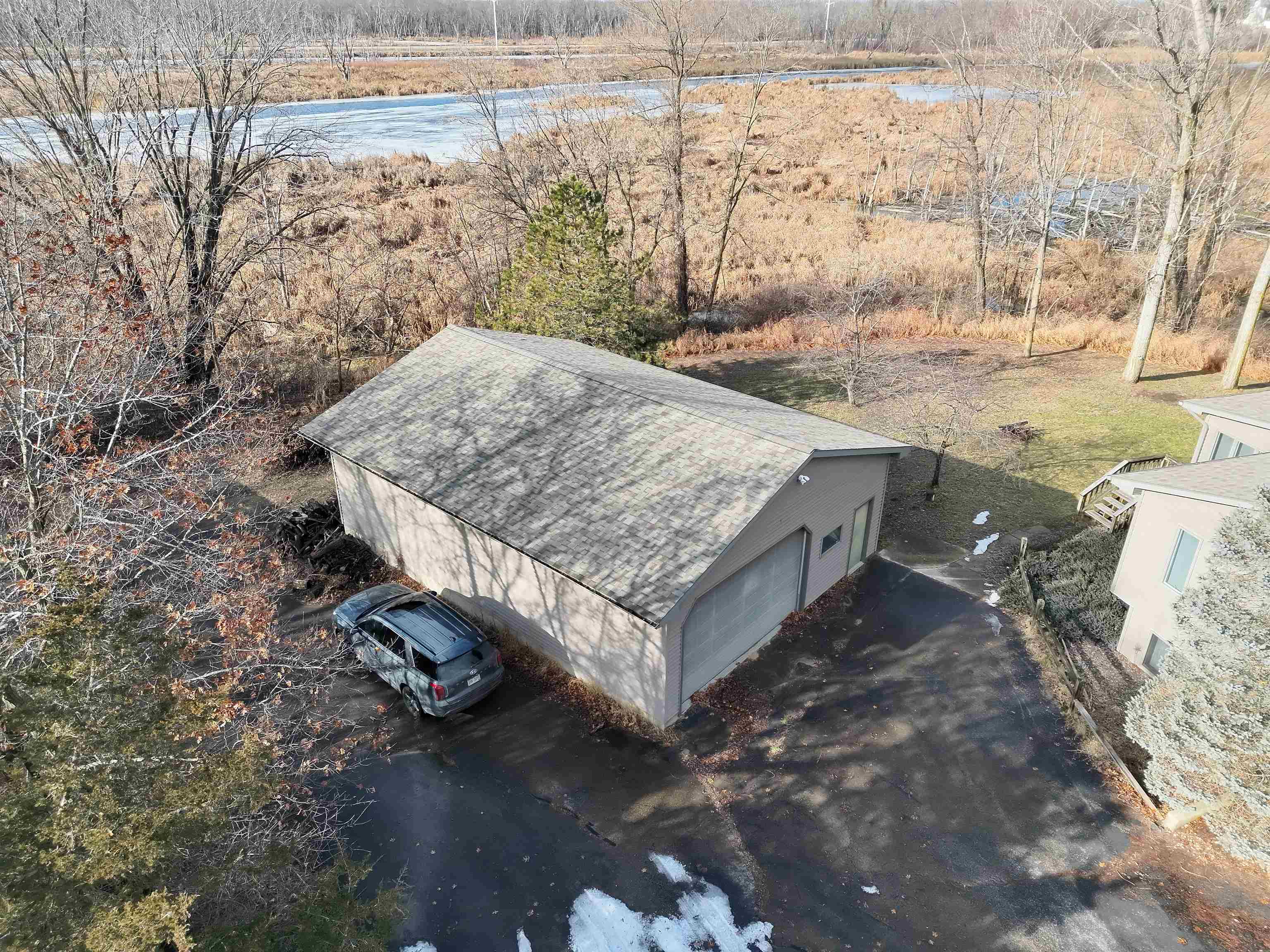 N6333 Suburban Heights Road Pardeeville, WI 53954 - Photo 4 of 39