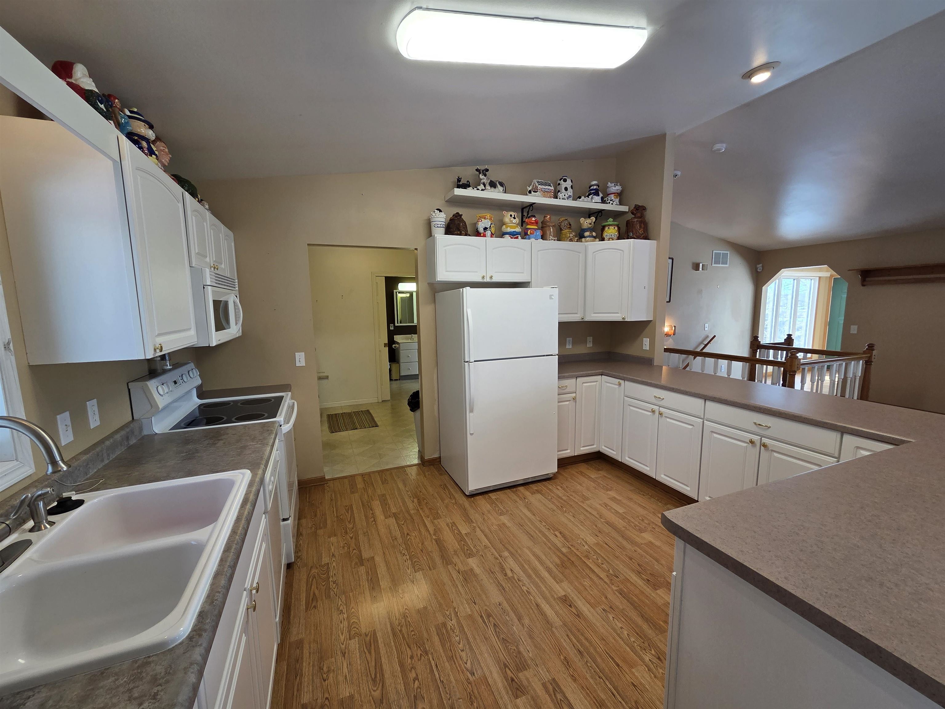 N6333 Suburban Heights Road Pardeeville, WI 53954 - Photo 9 of 39