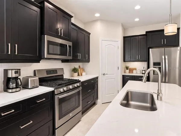 $3,900 | 12335 Whisper Lake Drive, Bradenton, FL 34211