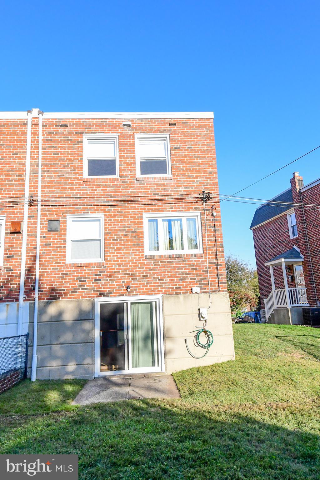 136 Hickory Hill Road Philadelphia, PA 19154 - Photo 17 of 19 Rear Yard