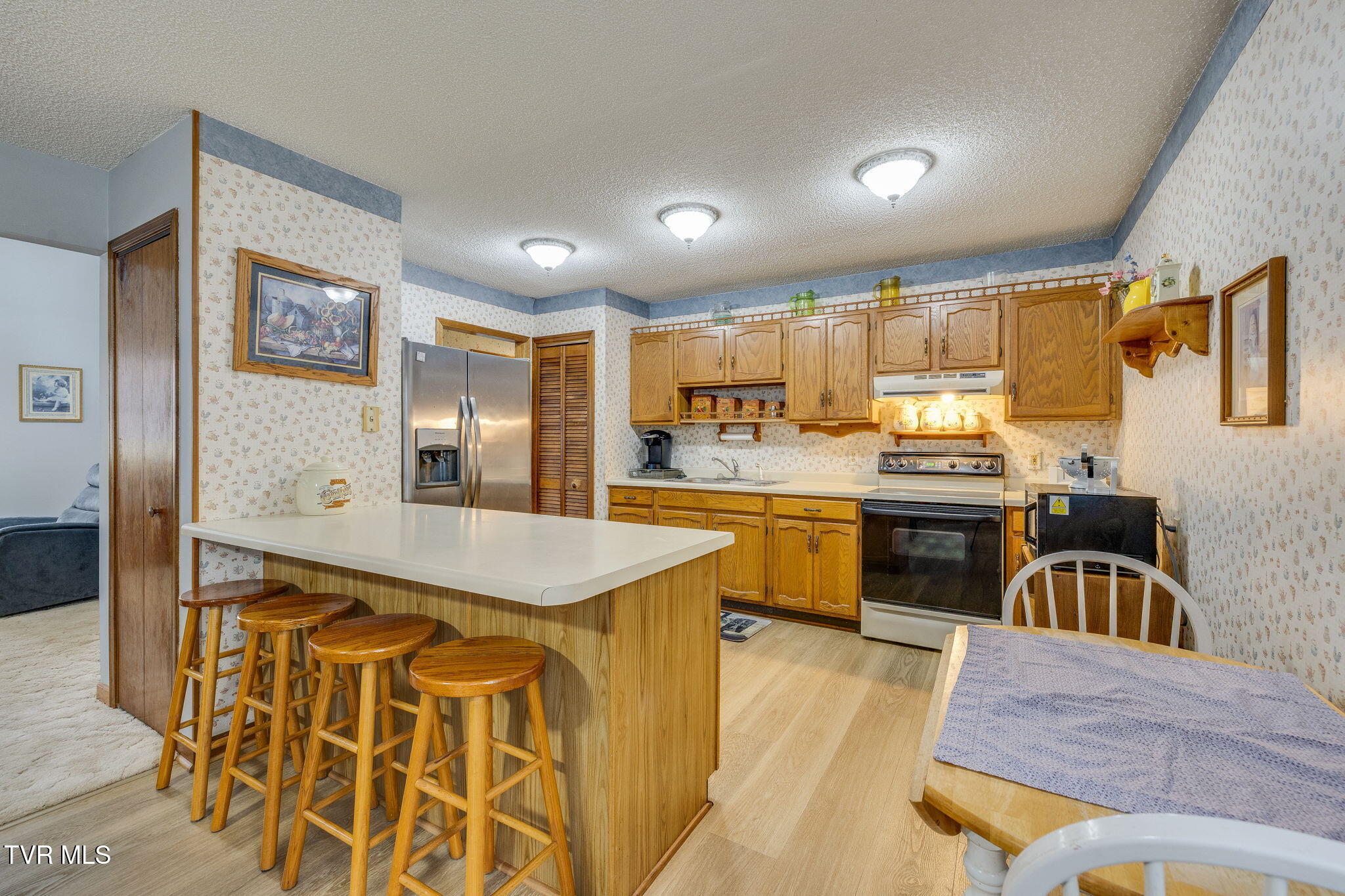 1308 Reedy Creek Road Bristol, TN 37620 - Photo 12 of 59 011