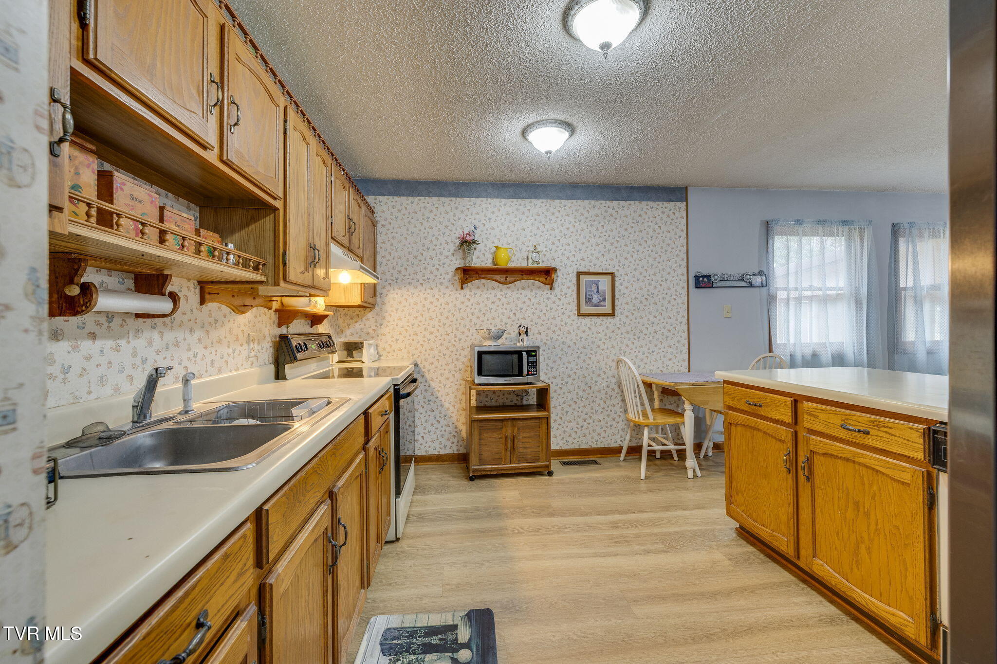 1308 Reedy Creek Road Bristol, TN 37620 - Photo 15 of 59 014