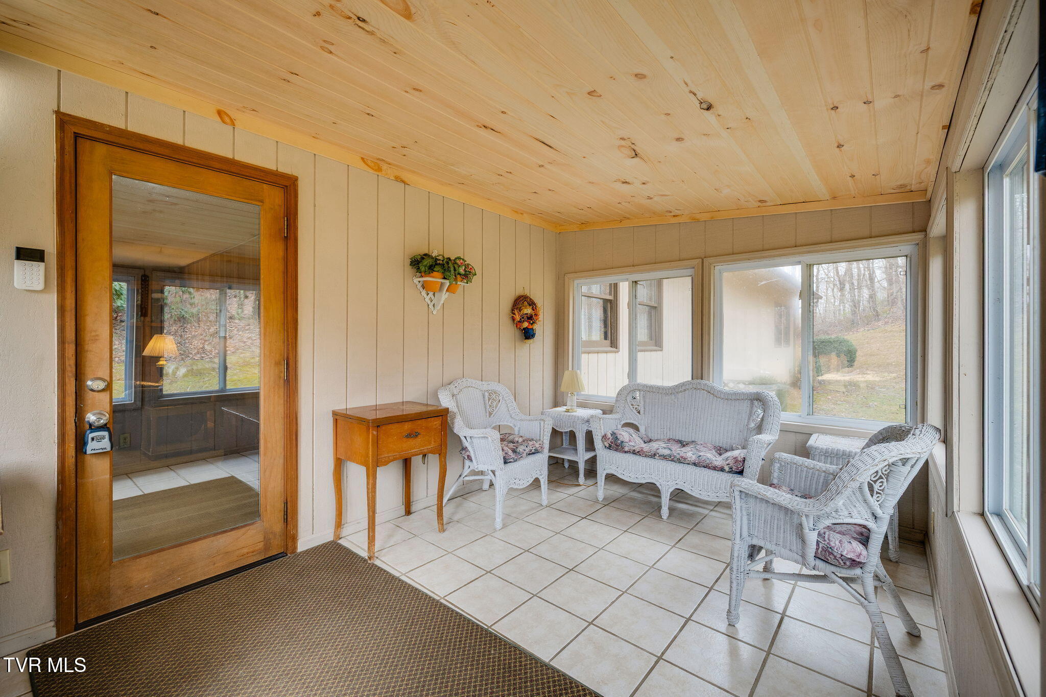 1308 Reedy Creek Road Bristol, TN 37620 - Photo 29 of 59 028